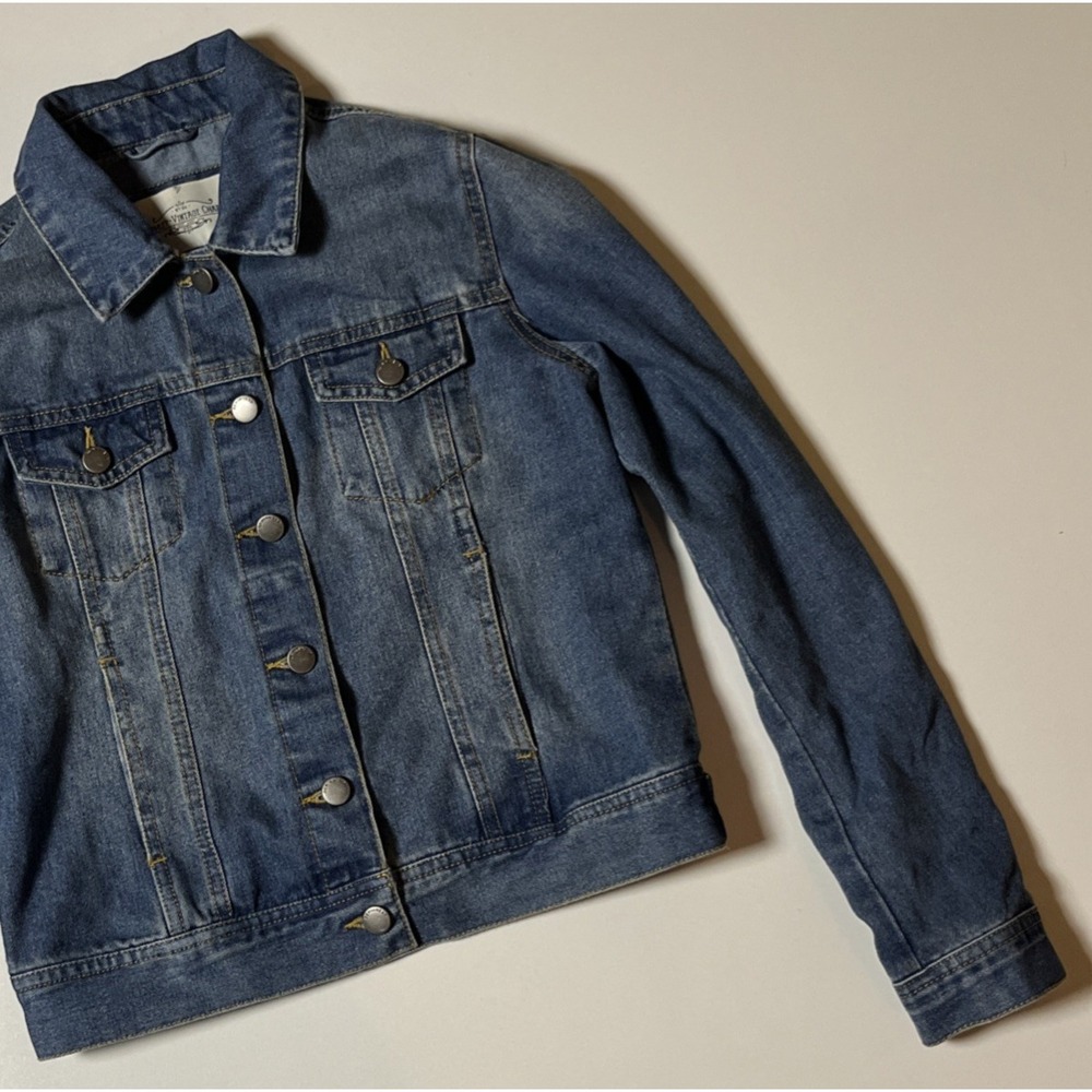 Ashley‎ Vintage Charm Denim Jacket Size S Medium Wash Retro Classic Jean Jacket